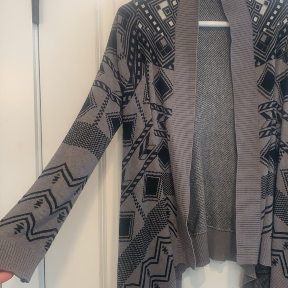 Aztec Cardigan - Picture 4 of 11